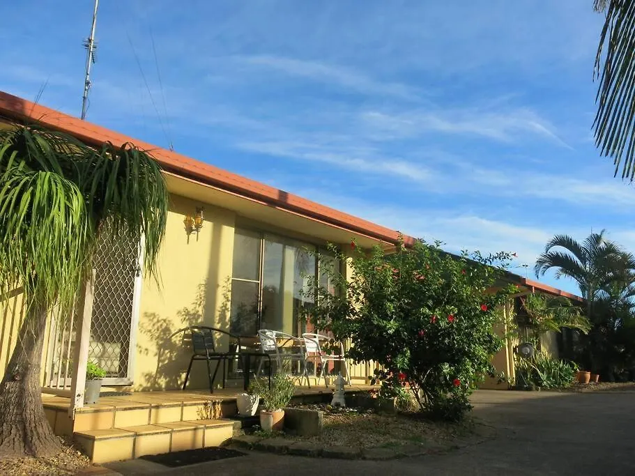 Holiday home House And Van On The River Tweed Heads